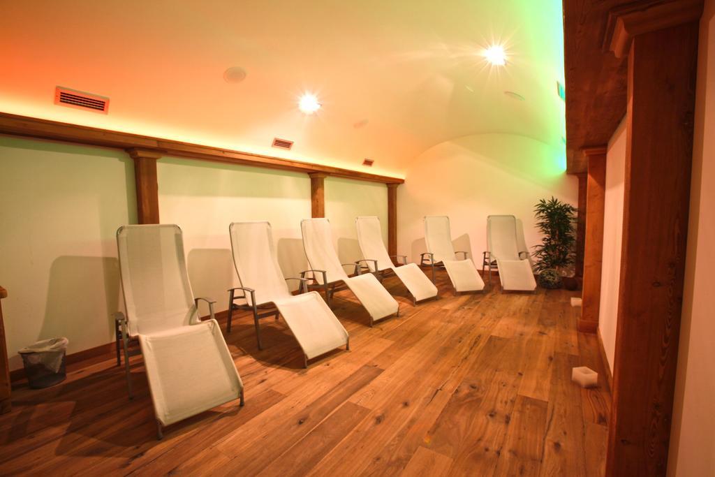 Hotel Meeting リヴィーニョ エクステリア 写真